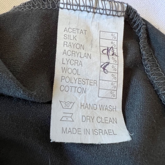 Alembika relaxed fit soft stretch mock neck tunic with front pockets - Picture 9 of 9